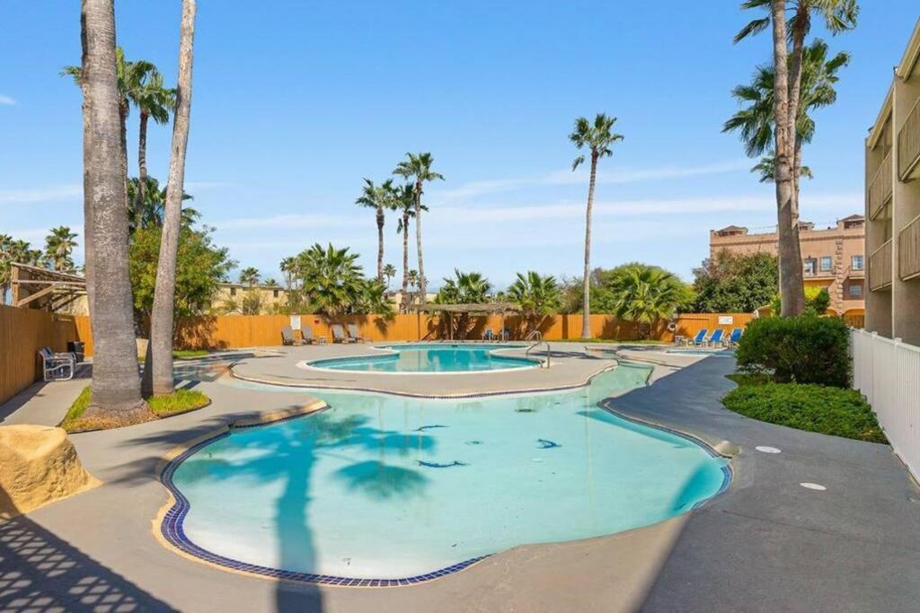 2 Bed 2 Bath Condo By Beach With Resort Pool 南帕诸岛 外观 照片
