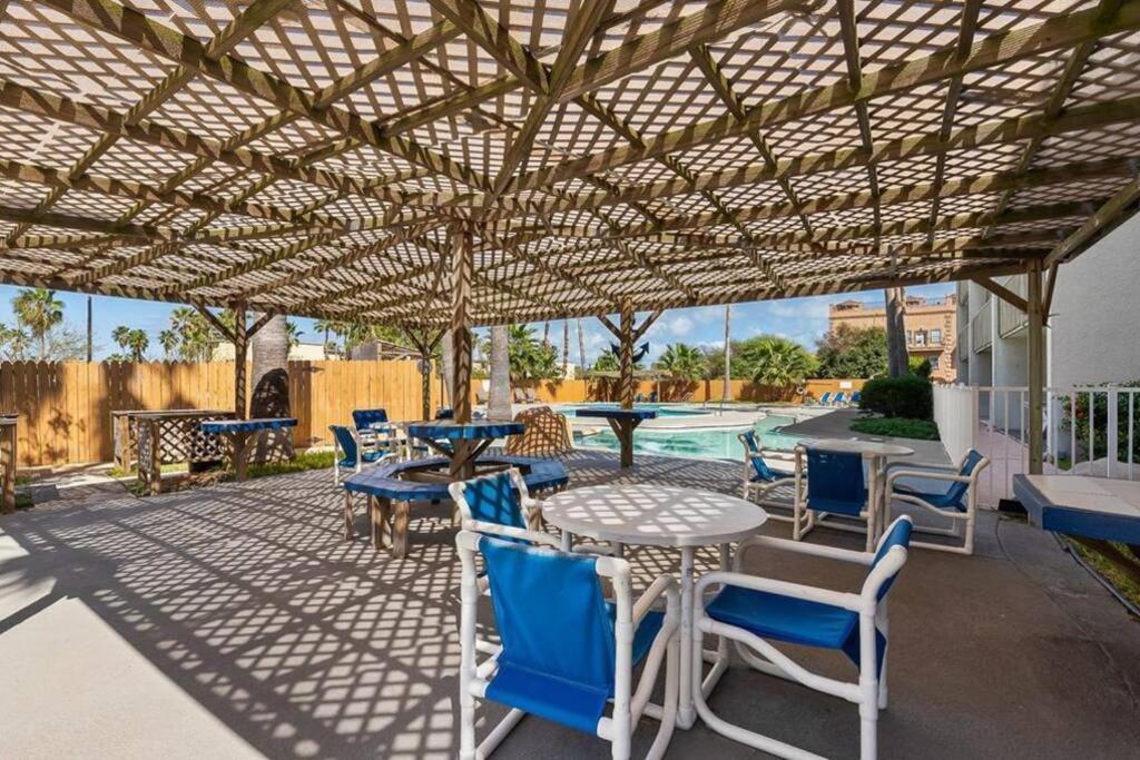 2 Bed 2 Bath Condo By Beach With Resort Pool 南帕诸岛 外观 照片